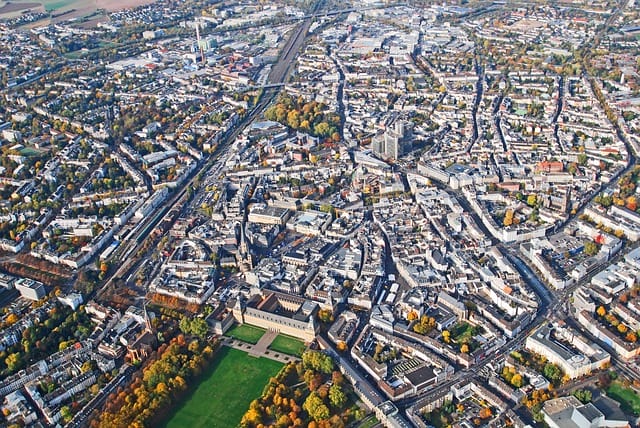 Bonn-Poppelsdorf aus der Luft. Bild: pixabay