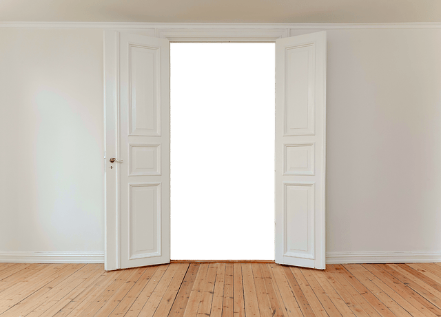 Image of an open door: the blower door test seeks out 'leaks' in your new build home's construction so you can detect building defects and correct them before it's too late.