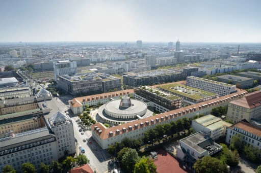 Eine Luftaufnahme der ehemaligen Arnulfpost in München. Jetzt zieht Google an den Hightech-Standort.